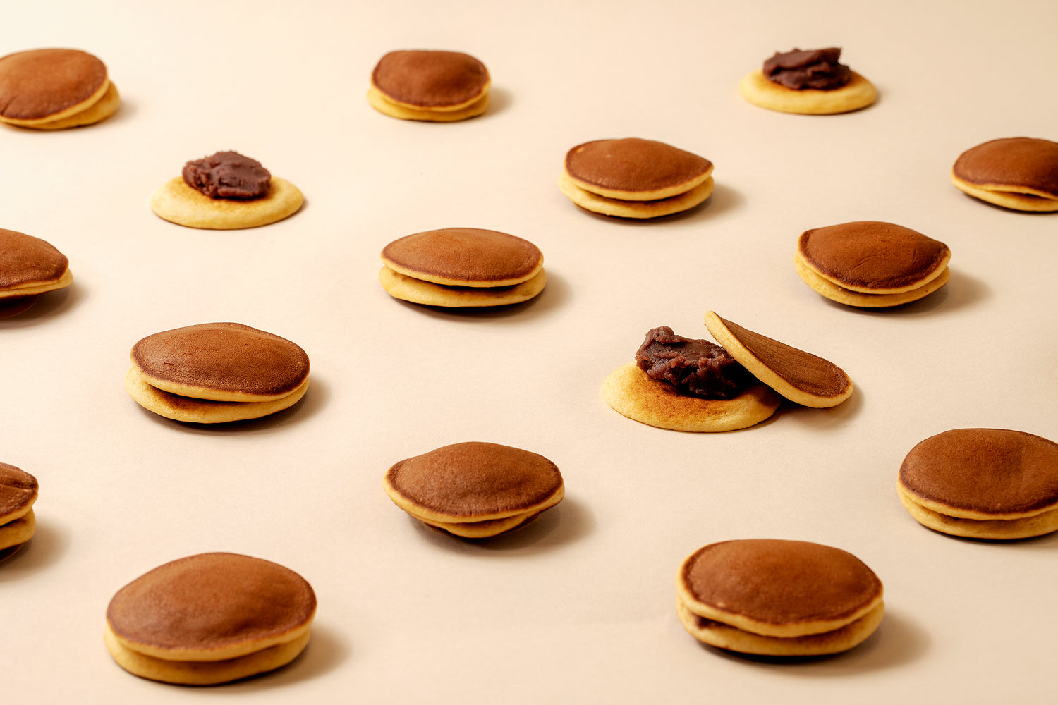 こしあんのどらやき たくさん